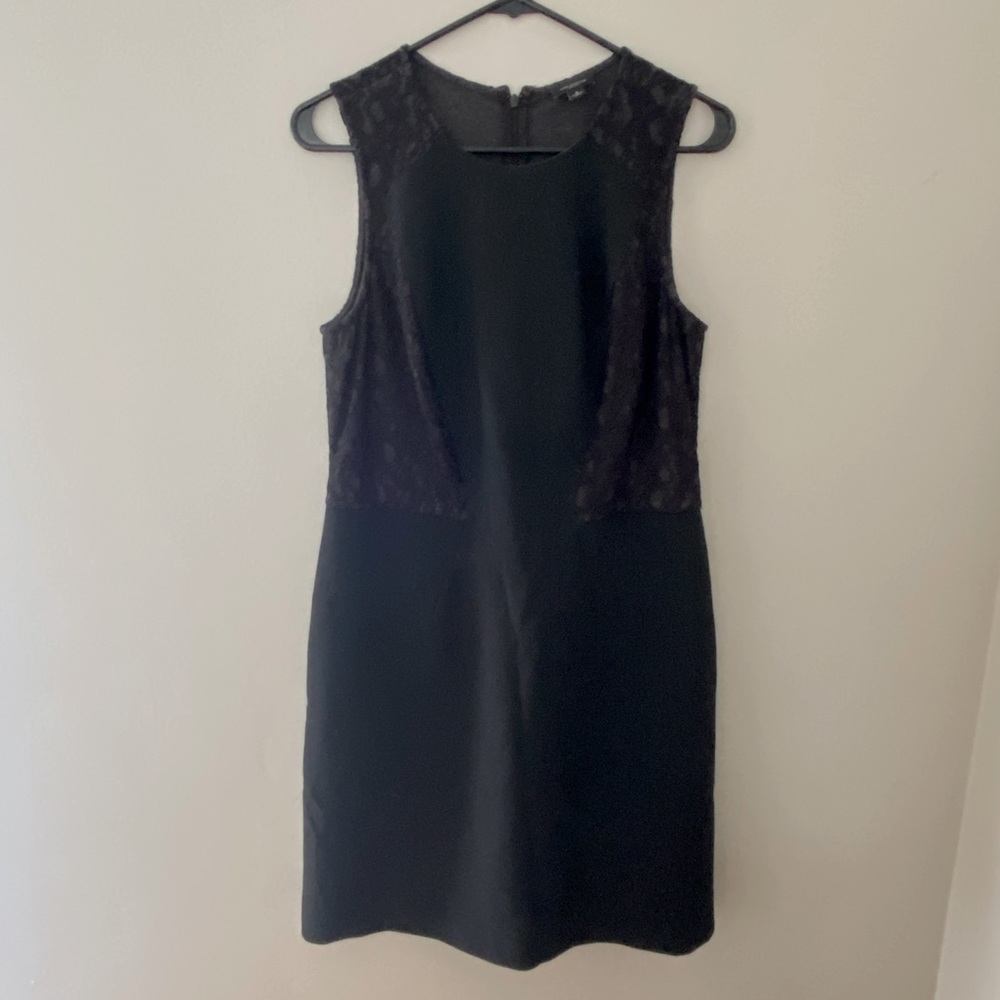 Ann Taylor | Black Lace Shift Dress | Size 8